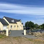 Feriehus Spacious Luxury Countryside Retreat