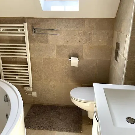 Spacious Luxury Countryside Retreat