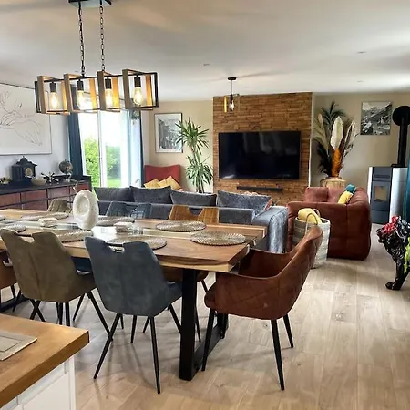 Spacious Luxury Countryside Retreat Holiday home