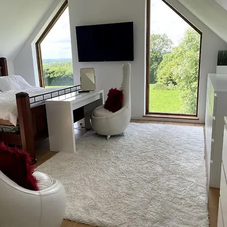 Holiday home Spacious Luxury Countryside Retreat