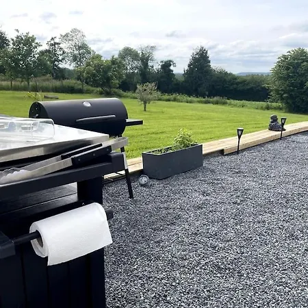 Spacious Luxury Countryside Retreat *