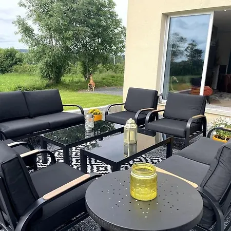 Spacious Luxury Countryside Retreat *