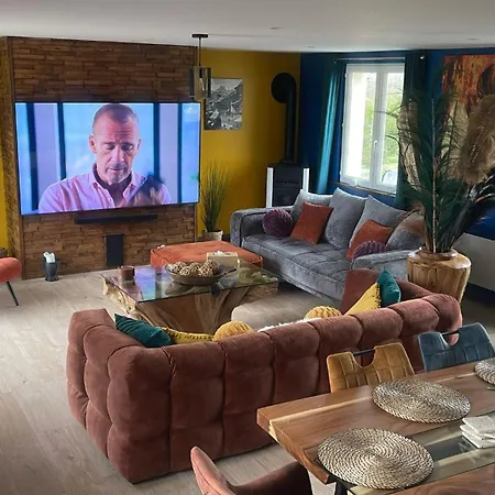 Spacious Luxury Countryside Retreat Estry